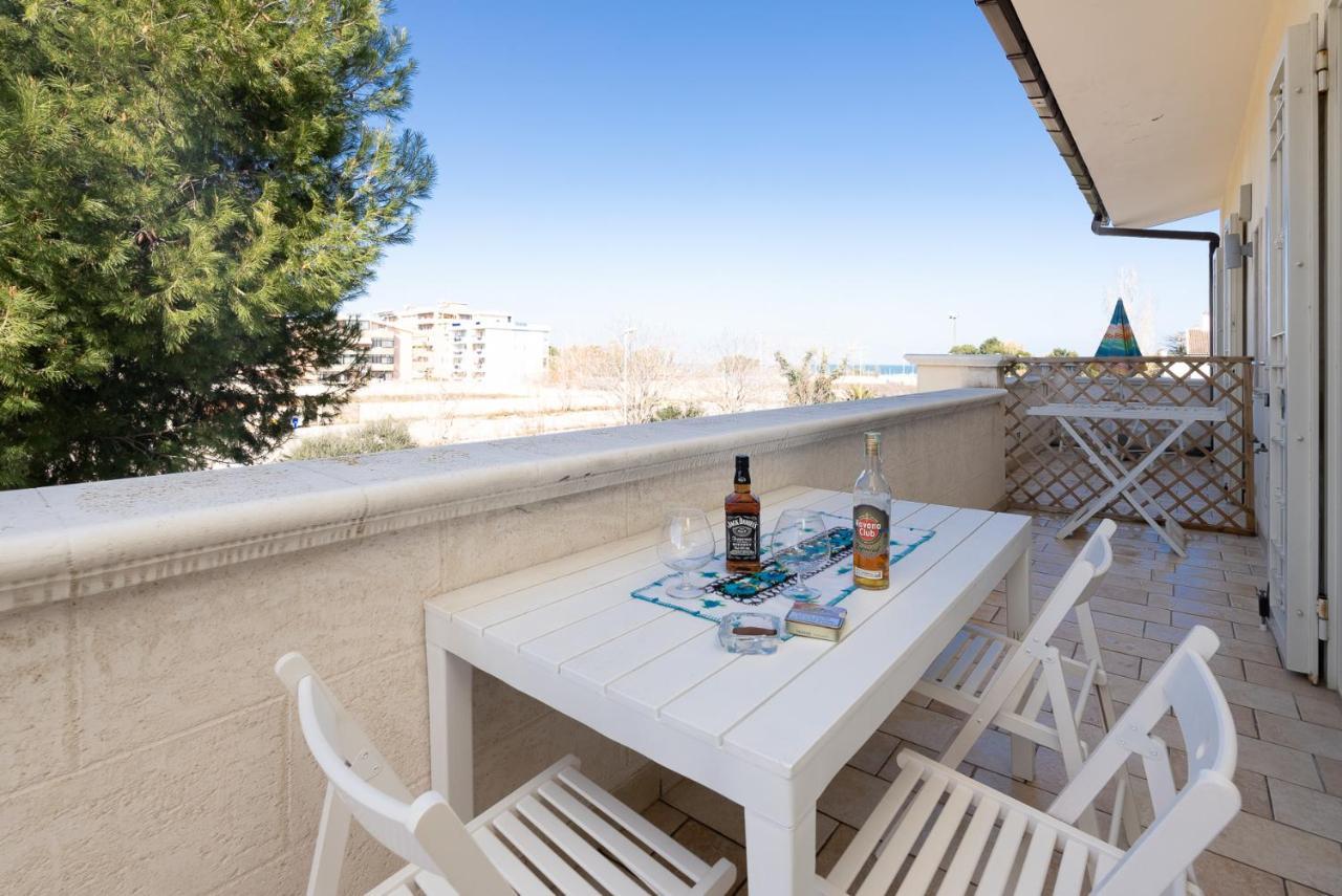 Casa Torre Di Specchio 2 Con Piscina Bari Exterior foto